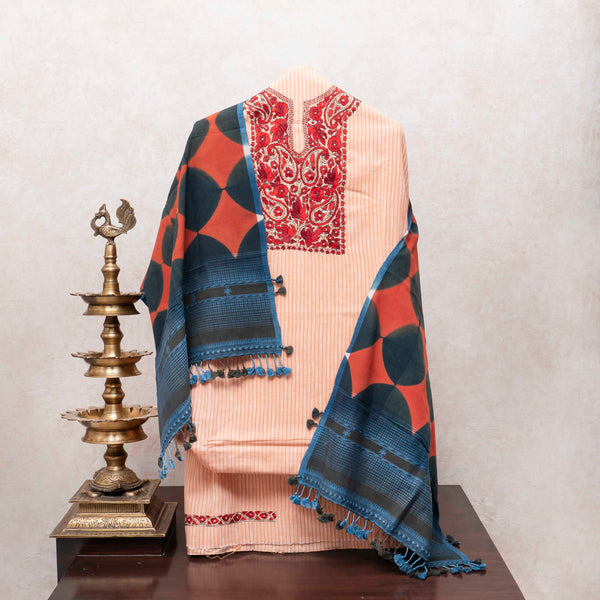 Gulnaar Baag Kashmiri Handloom Set