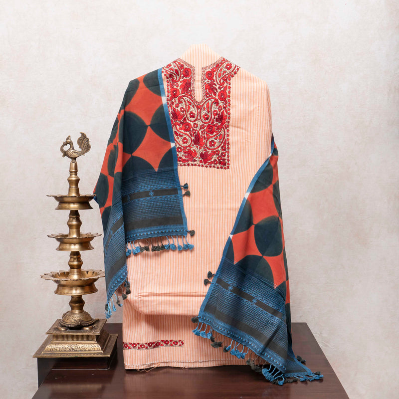 Gulnaar Baag Kashmiri Handloom Set