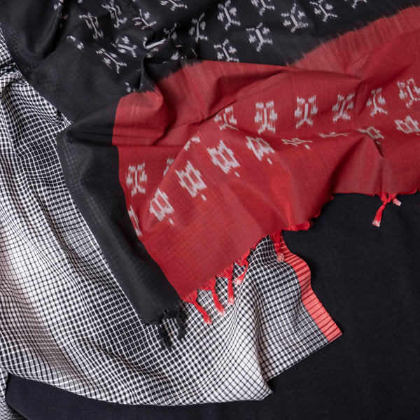 Desi Abhushan – Kutchi Weave with Ikat Charm
