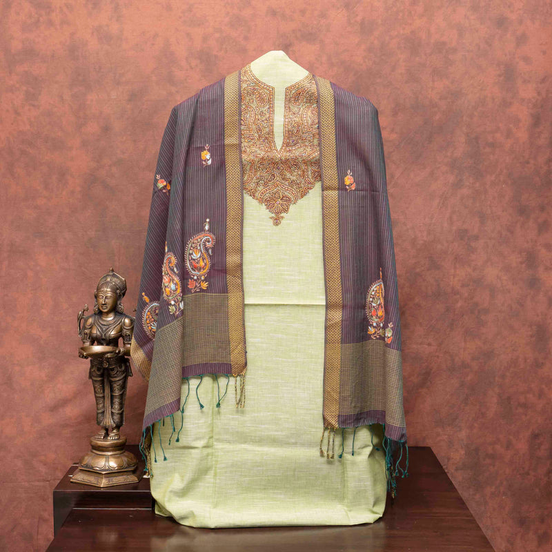 Kashmiri Kaarigari's Zari Poshak