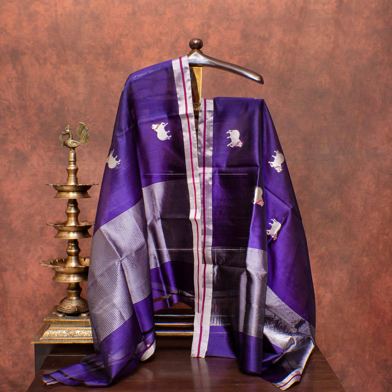 Neel Kamal Pichwai Chanderi Ensemble