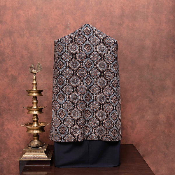 Ajrakh Elegance Handloom Ensemble