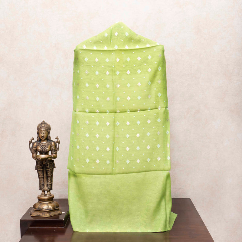 Surkh Aur Kaala Silk Poshak