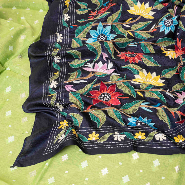 Surkh Aur Kaala Silk Poshak