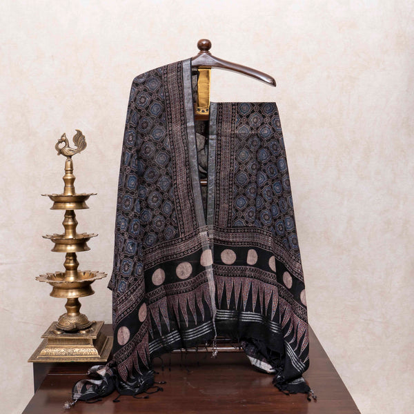 Ajrakh-e-Noor Handloom Elegance Suit