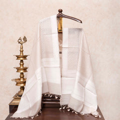 Sunehri Jamdani Bafta Nazakat Set