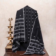 Noor-e-Kala Handloom Charm