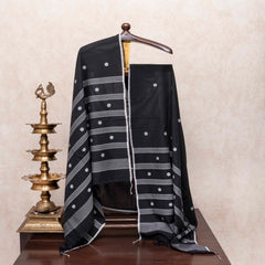 Noor-e-Kala Handloom Charm