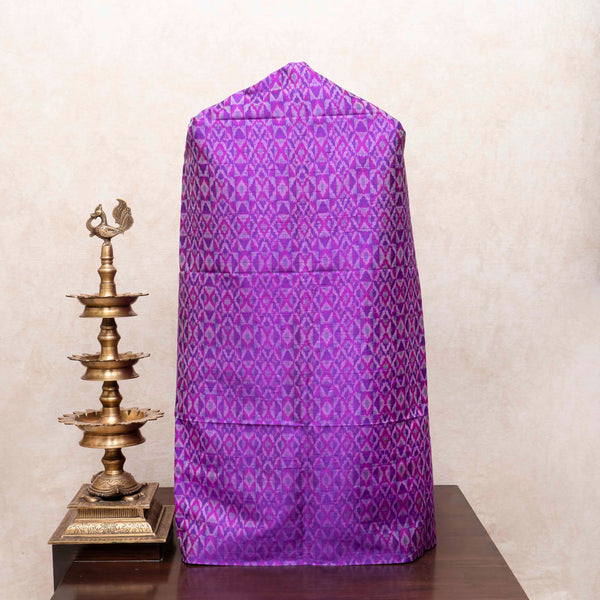 Vibrant Pochampalli Ikkat Elegance