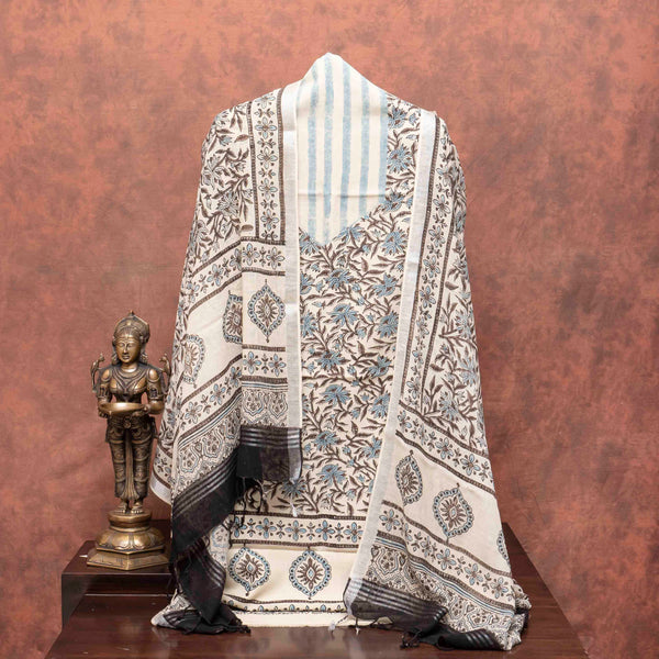 Ajrakh's Dastkar Linen Kala