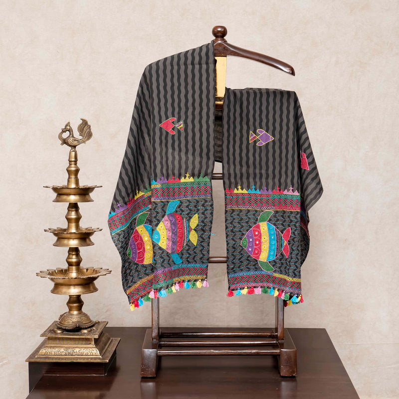 Handloom Cotton Multicoloured Check Kurta, Bottom With Motif & Handloom Cotton Stole With Embroidery