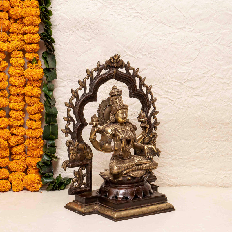 Handcrafted Brass Goddess Laxmi Statue With Prabhavali
