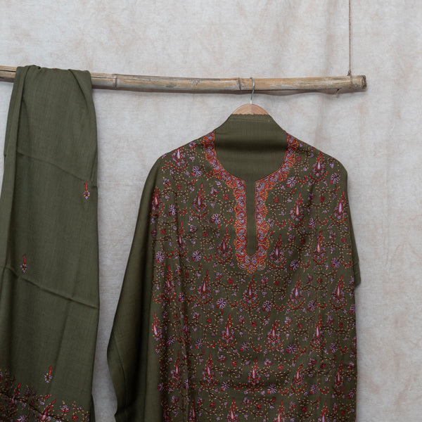 Green Kashmiri Sozni Hand Embroidered Woollen Kurta & Bottom Fabric With Sozni Embroidery Wollen Stole
